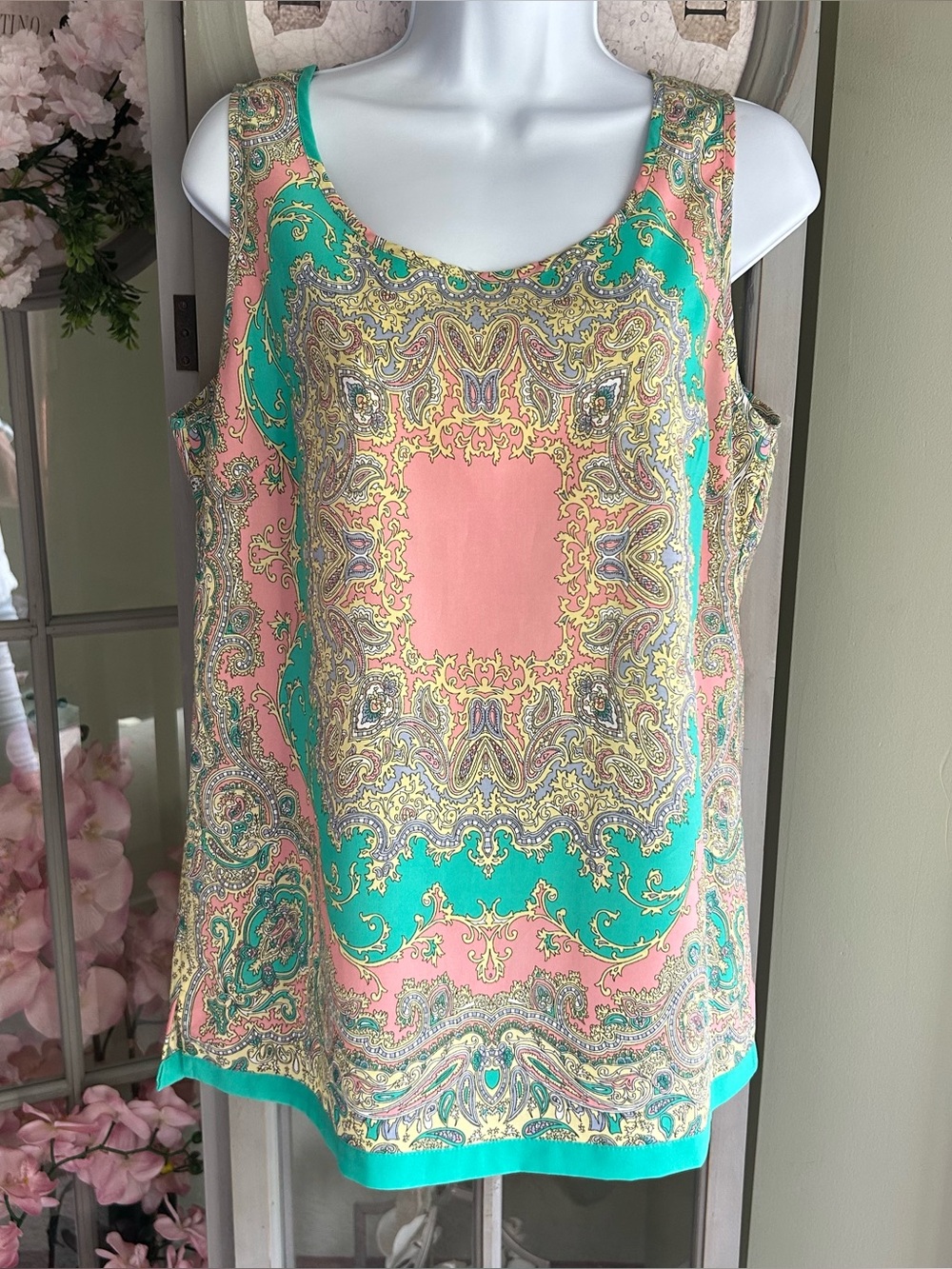 WD.NY Sleeveless Silky Blouse Pastel Paisley Print Size L